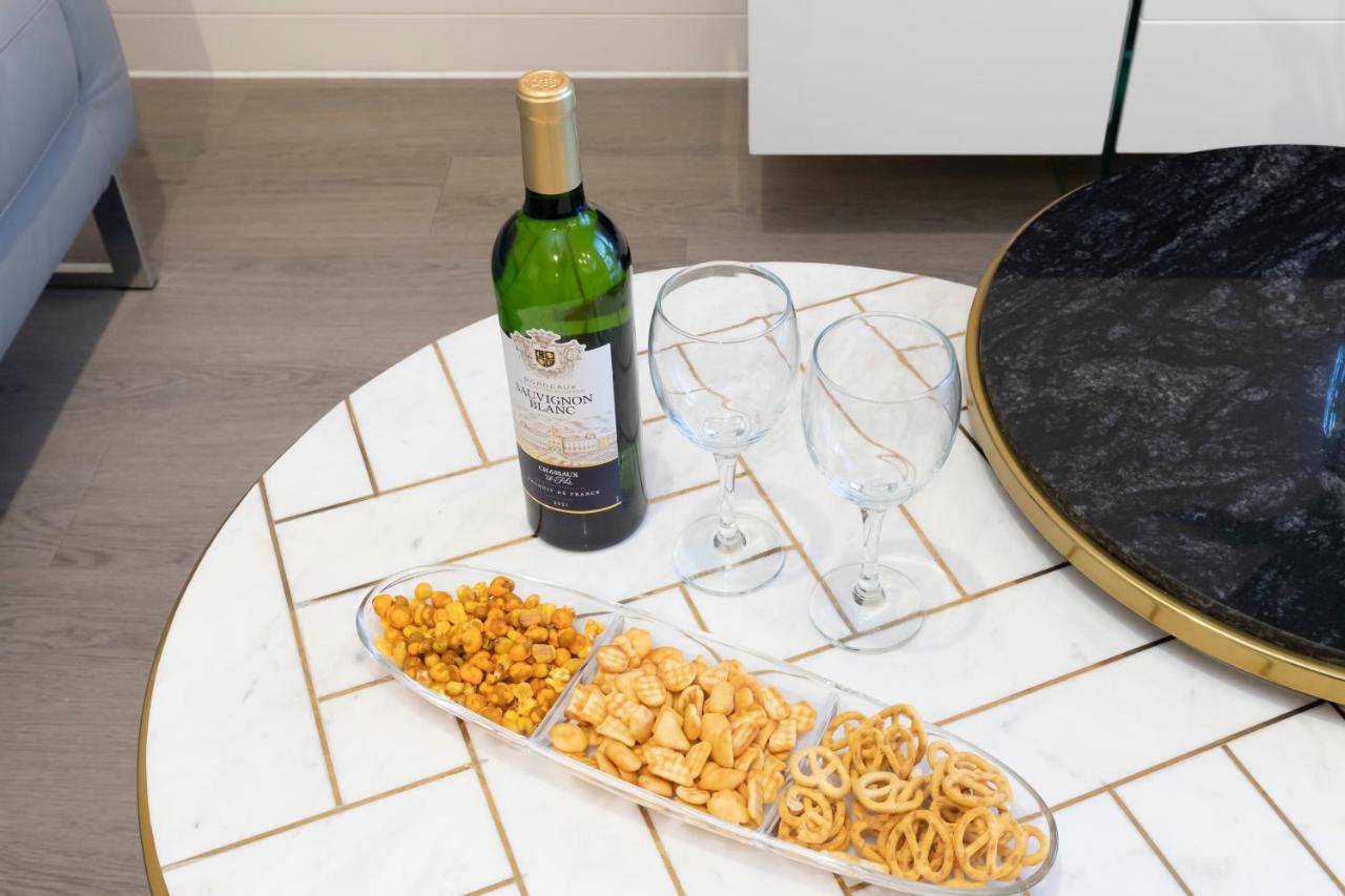 Elliot Oliver - Chic 2 Bedroom Town Centre Apartment Cheltenham Eksteriør bilde