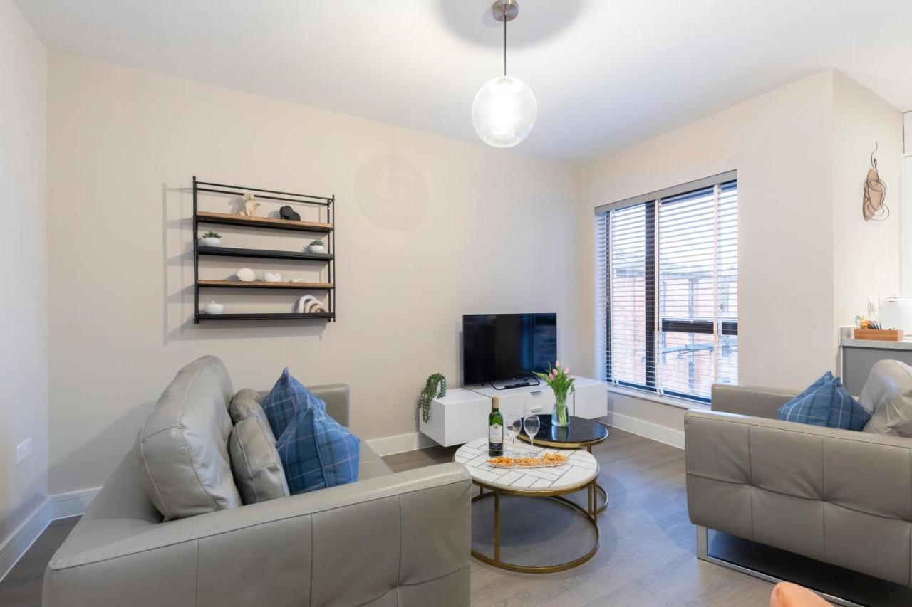 Elliot Oliver - Chic 2 Bedroom Town Centre Apartment Cheltenham Eksteriør bilde