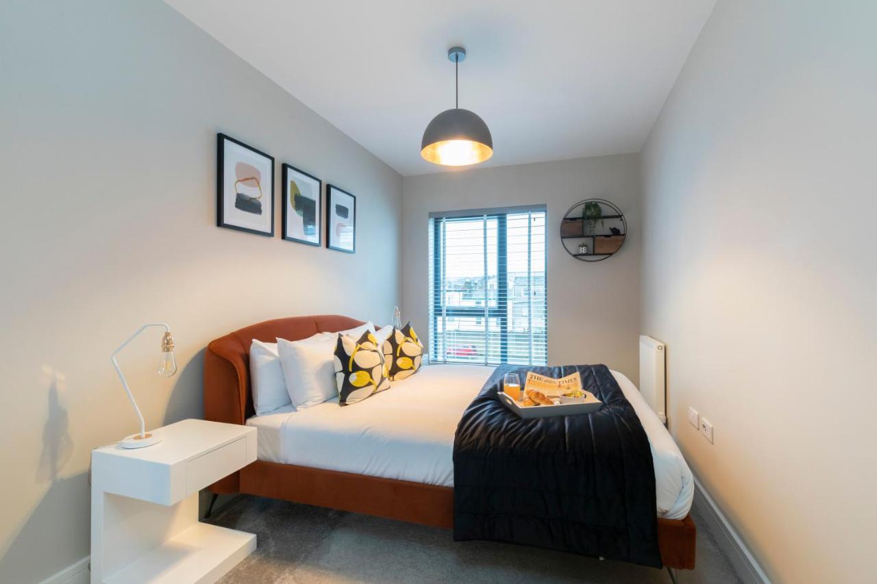Elliot Oliver - Chic 2 Bedroom Town Centre Apartment Cheltenham Eksteriør bilde