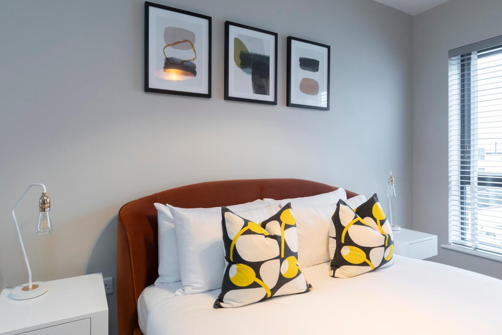 Elliot Oliver - Chic 2 Bedroom Town Centre Apartment Cheltenham Eksteriør bilde